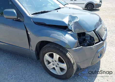 2007 Suzuki Grand Vitara Luxury z USA, uszkodzony, nr VIN JS3TD947274205109